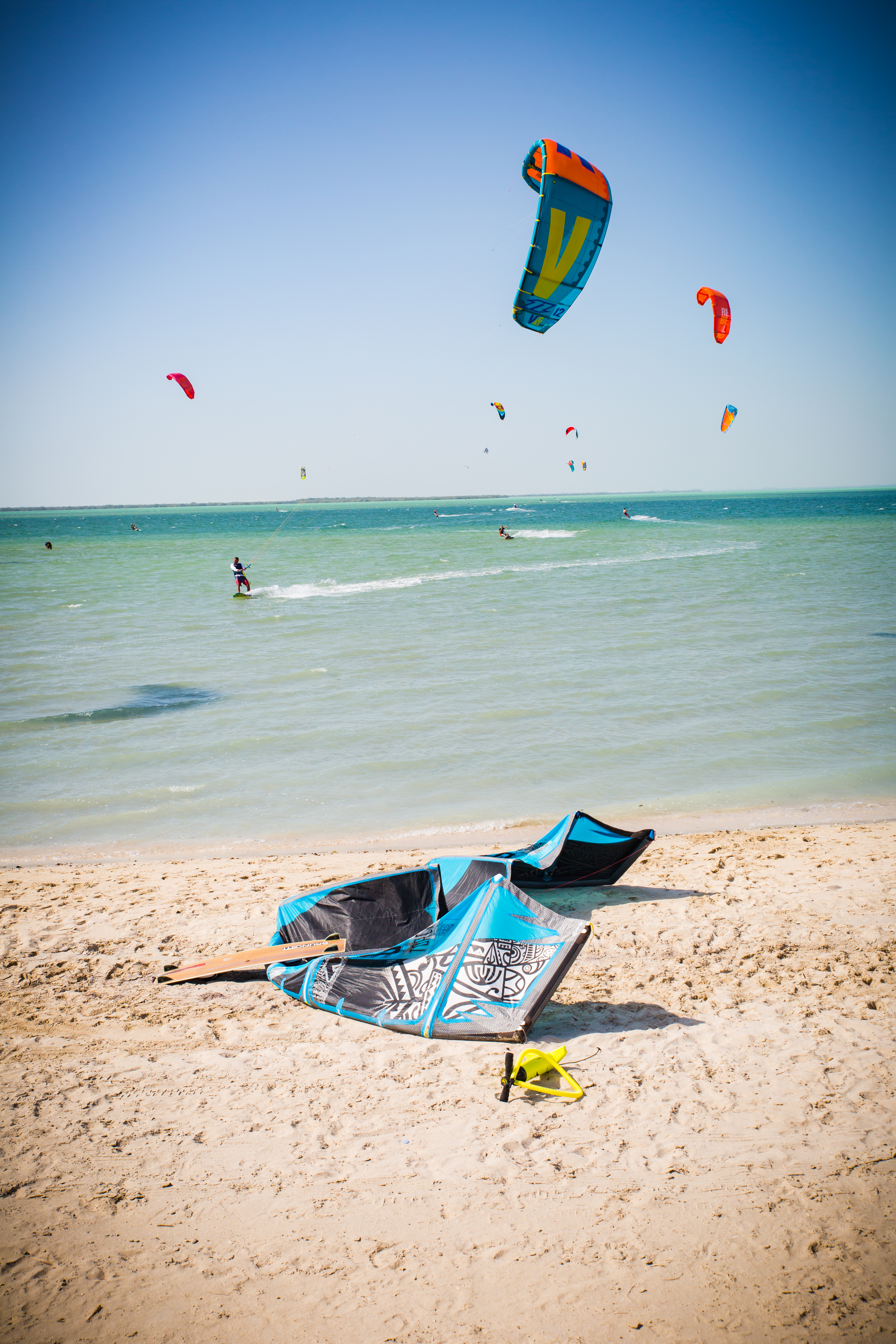 [Discover]{.text-primary} Dubai's Surfing Paradise
